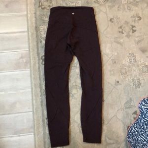 Maroon lululemon compression leggings